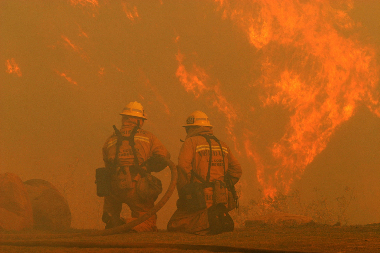 Central Arizona Wildfire Claims The Lives Of 19 Firefighters With Images Firefighter Granite Mountain Hotshots Arizona