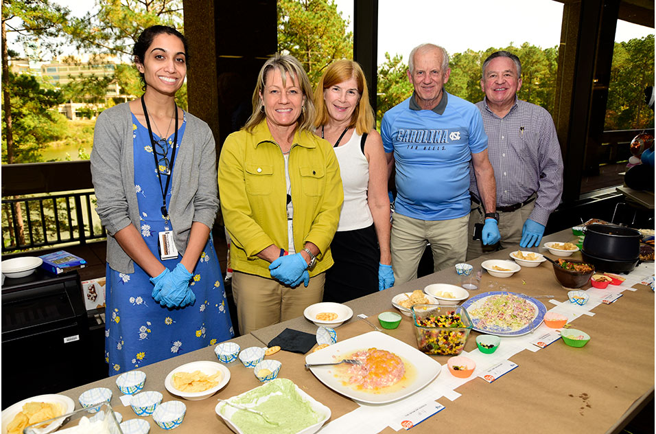 volunteer servers, Arshy Gurbani, Julie Bardo, Jaimie Marinkovich, Ralph Wilson, Mike Snell