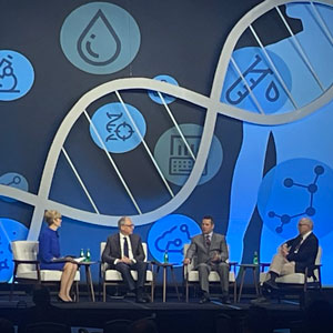 Left to right: Cathy Wurzer, Konstantinos Lazaridis, M.D., Gary Miller, Ph.D., and Rick Woychik, Ph.D., discussed the exposome during the Mayo Clinic’s 11th Annual Individualizing Medicine Conference.