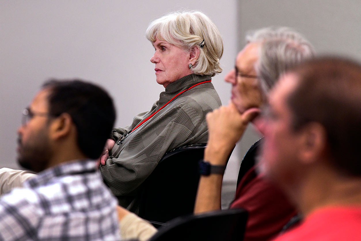 Dorothea Wilson, Sam Wilson’s widow, center, attended the memorial lecture. (Photo courtesy of Steve McCaw / NIEHS)