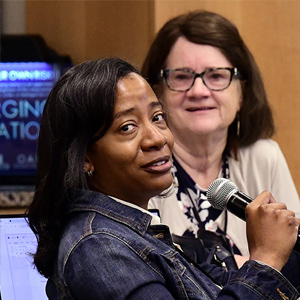 Aisha Dickerson speaking at workshop