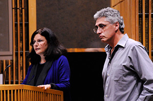 Susan Amara, Ph.D. and Jerrel Yakel, Ph.D. answering questions after the lecture